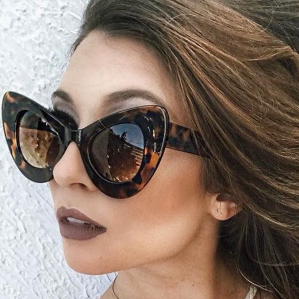 Retro Tortoise Mod Super Trendy Women's Fashion Cat Eye Sunglasses 100% UV